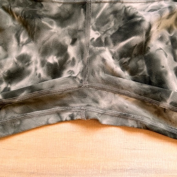 Lululemon Align diamond dye light sage medium olive size 2 25” inseam ⭐️ - Picture 7 of 12